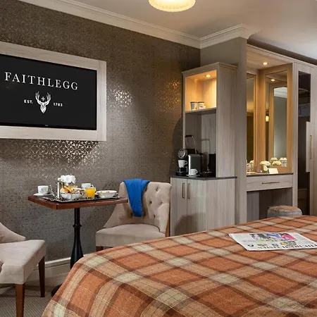 Faithlegg Ξενοδοχείο 4*